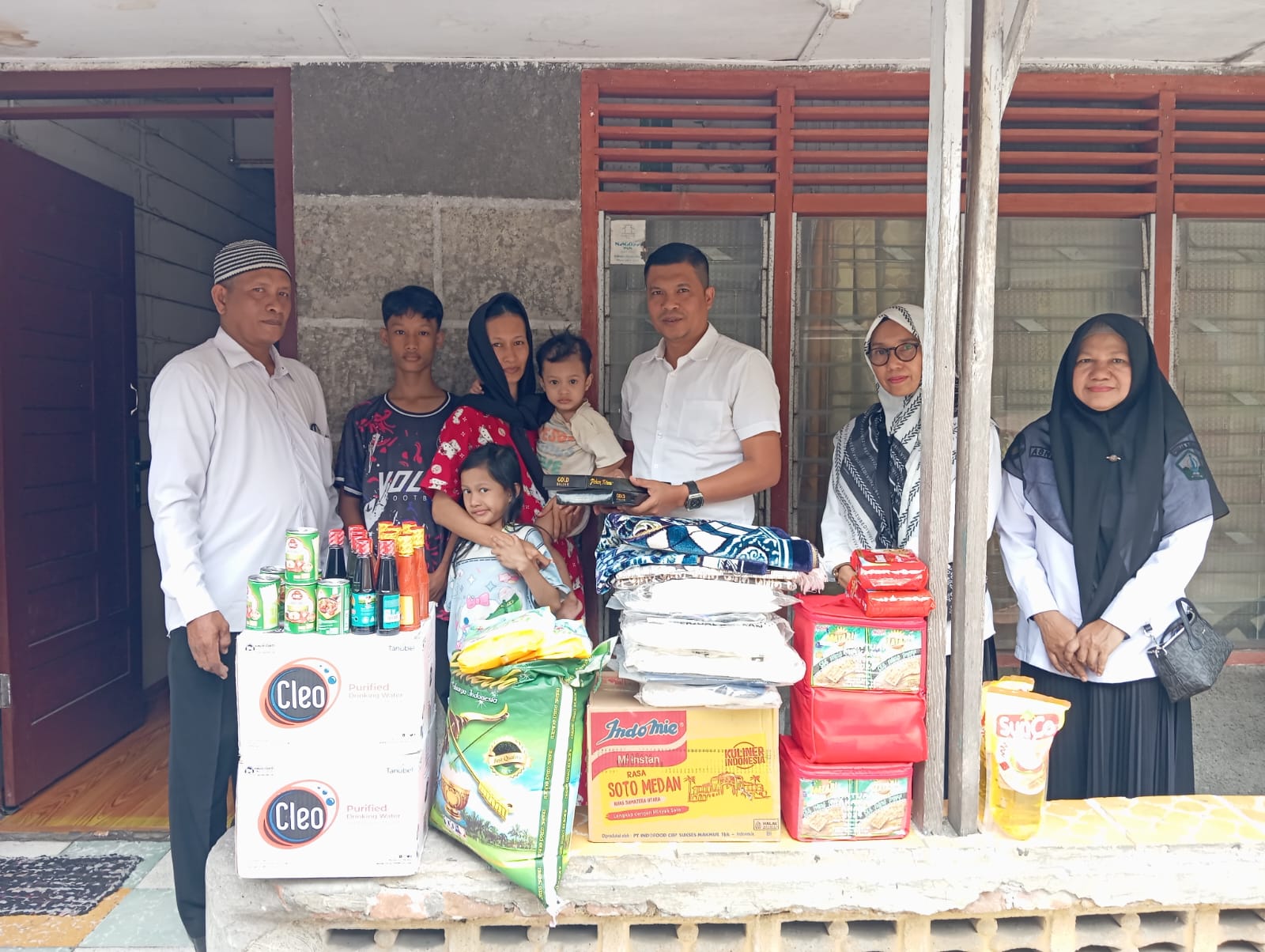 Bantuan Logistik PMI Bireuen Selatan